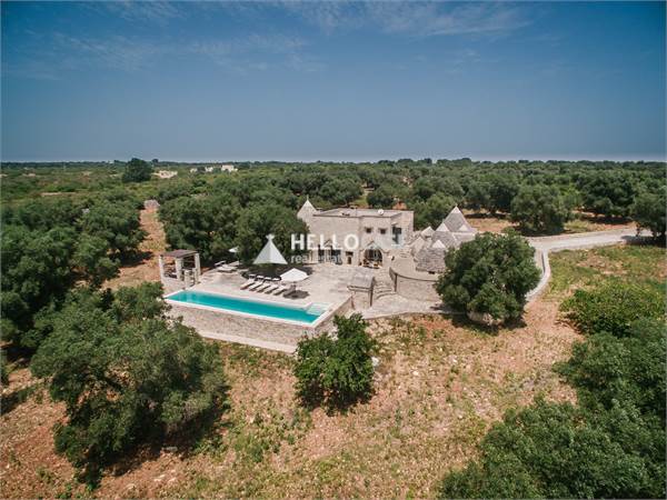 Autentico Trullo con Piscina a Ceglie Messapica